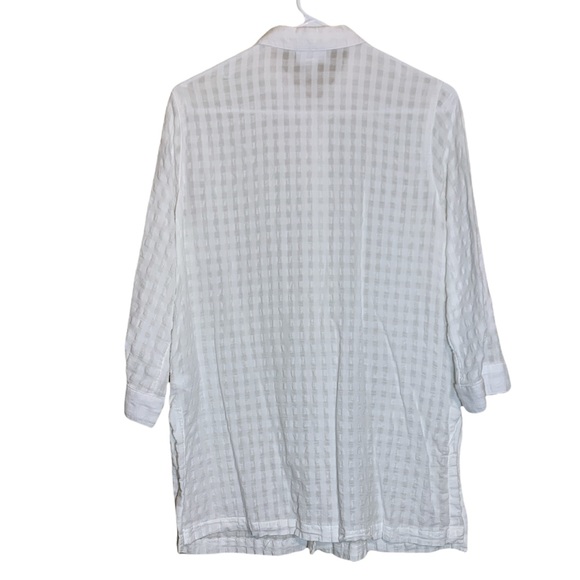 J. Jill Textured Linen Shirt - Picture 2 of 5